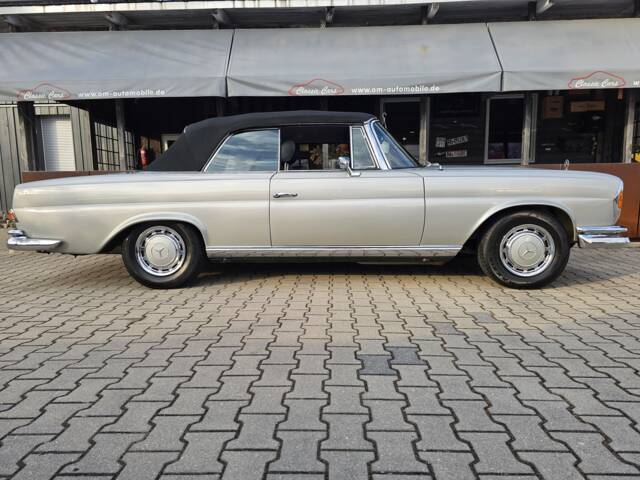 Image 1/60 of Mercedes-Benz 280 SE (1969)