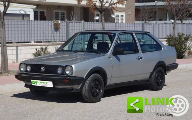Imagen 1/10 de Volkswagen Polo II Steilheck 1.3 (1990)