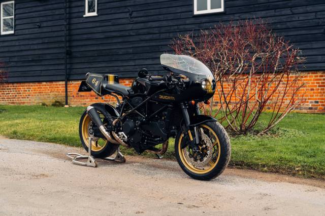 Bild 1/8 von Ducati DUMMY (2005)