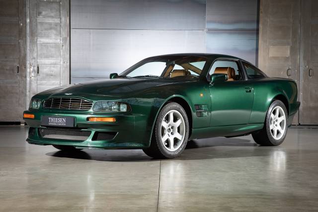 Immagine 1/29 di Aston Martin V8 Vantage V550 (1995)