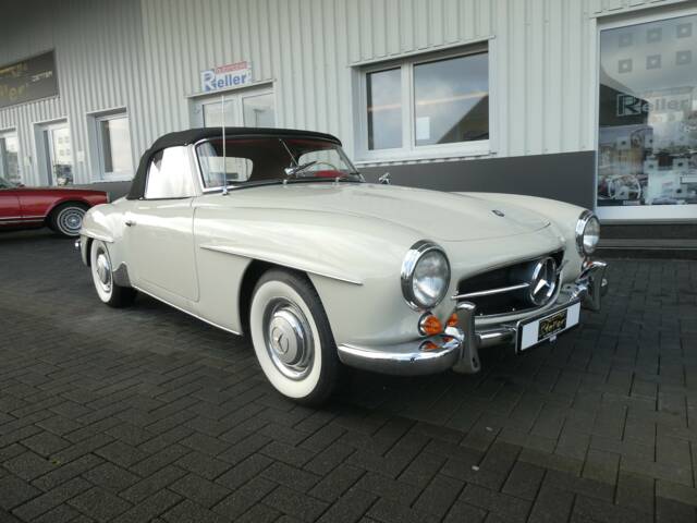 Image 1/27 of Mercedes-Benz 190 SL (1961)