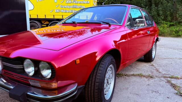 Image 1/21 of Alfa Romeo Alfetta GTV 2.0 L (1978)