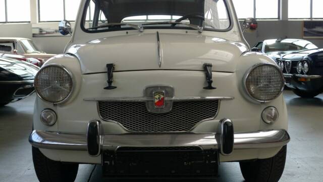 Image 1/29 of SEAT 600 D (1972)