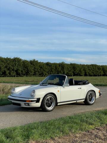Bild 1/15 von Porsche 911 Carrera 3.2 (1985)