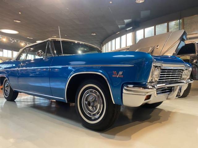Bild 1/4 von Chevrolet Impala SS (1966)