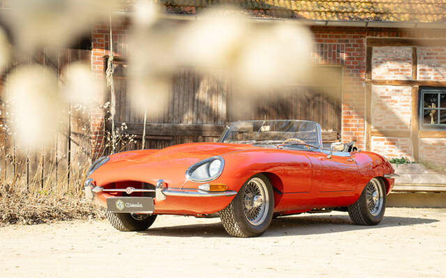 Image 1/54 de Jaguar Type E 4.2 (1965)