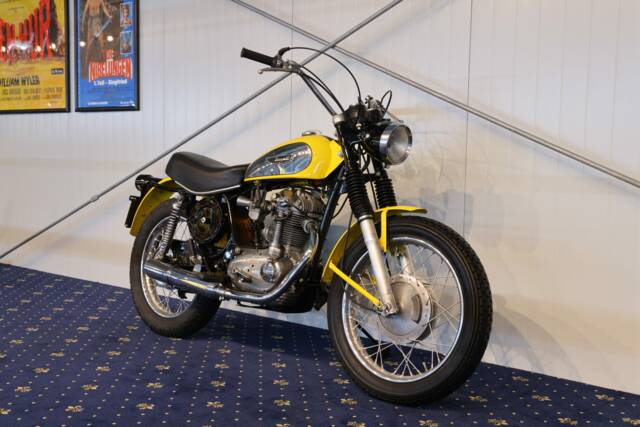 Obraz 1/31 pojazdu Ducati 350 Scrambler (1900)