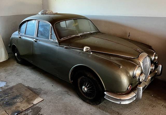 Image 1/25 de Daimler 2.5 Litre V8 (1966)