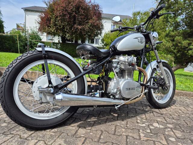 Bild 1/13 von Yamaha DUMMY (1982)