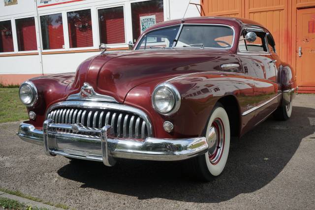 Image 1/12 of Buick 50 Super (1946)