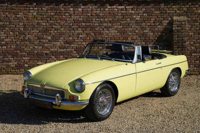 Image 1/50 de MG MGB (1977)
