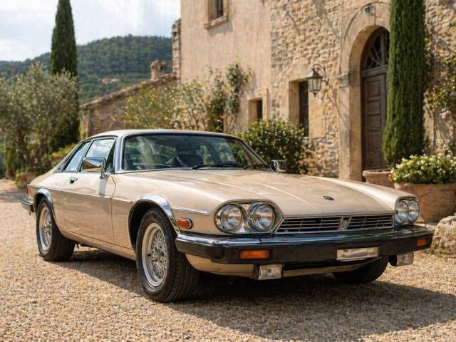 Image 1/8 of Jaguar XJ-S V12 (1987)