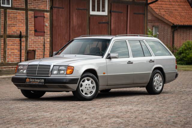 Bild 1/72 von Mercedes-Benz 250 TD (1991)