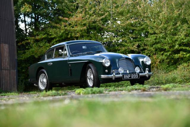 Image 1/14 of Aston Martin DB 2/4 Mk II (1956)