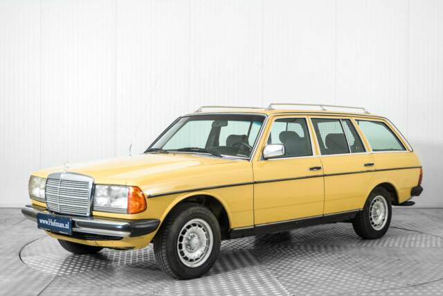 Bild 1/50 von Mercedes-Benz 300 TD Turbodiesel (1981)