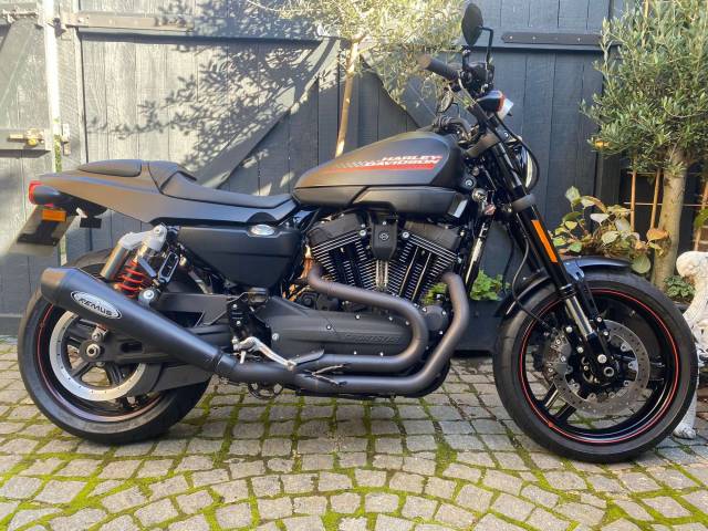 Image 1/39 de Harley-Davidson DUMMY (2010)
