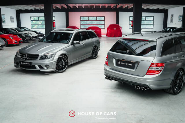 Afbeelding 1/24 van Mercedes-Benz C 63 AMG T (2010)
