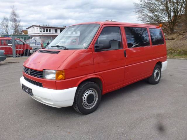 Immagine 1/15 di Volkswagen T4 Kombi 2.5 TDI (2000)