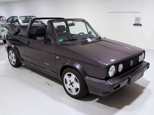 Image 1/22 of Volkswagen Golf Mk I Convertible 1.8 (1993)