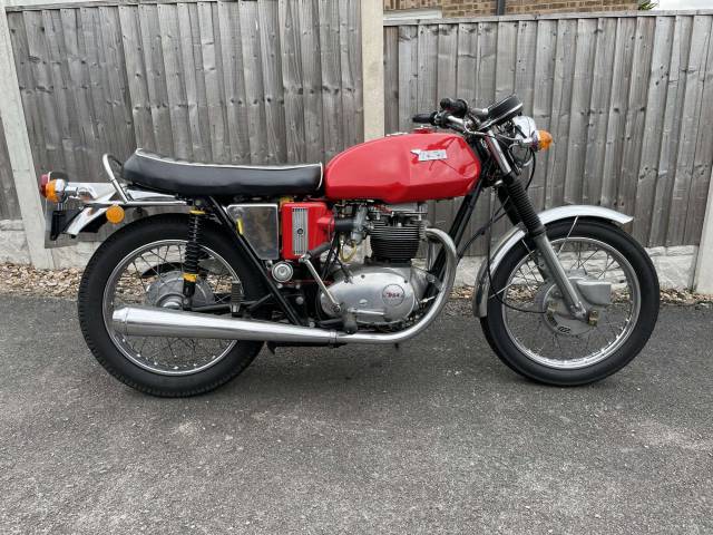 Image 1/29 of BSA DUMMY (1972)