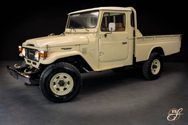 Imagen 1/21 de Toyota Land Cruiser FJ 45 (1980)