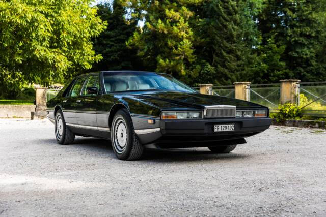 Image 1/9 de Aston Martin Lagonda (1985)
