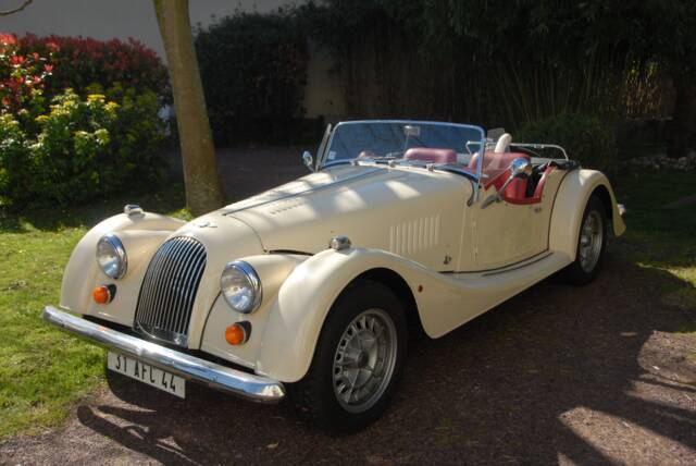 Image 1/17 of Morgan Plus 8 (1999)