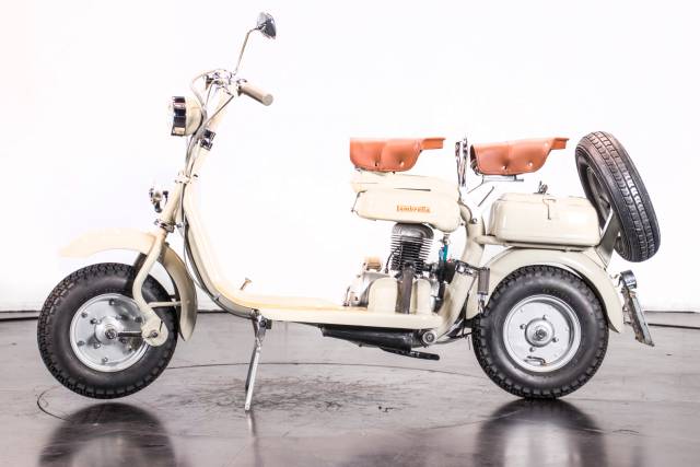 Image 1/23 de Innocenti DUMMY (1954)