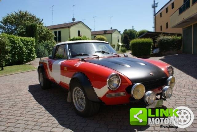 Immagine 1/20 di FIAT 124 Sport Coupe (1967)