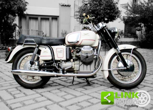 Image 1/25 of Moto Guzzi DUMMY (1969)