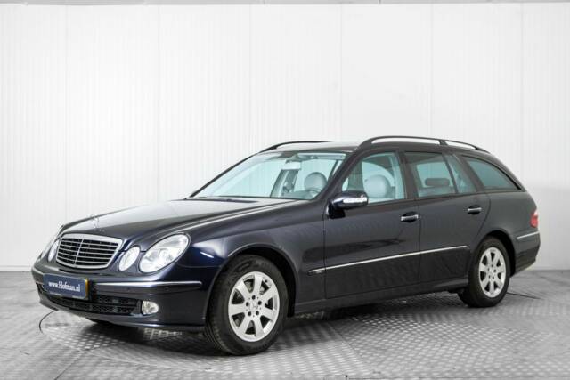 Bild 1/50 von Mercedes-Benz E 320 T 4MATIC (2004)