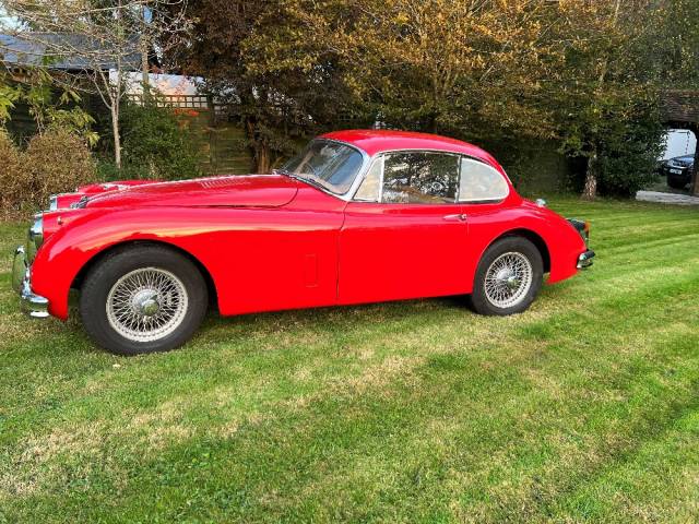 Image 1/29 de Jaguar XK 150 3.8 SE FHC (1960)