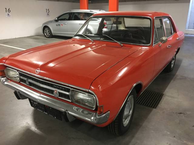 Image 1/17 of Opel Rekord 1900S (1971)