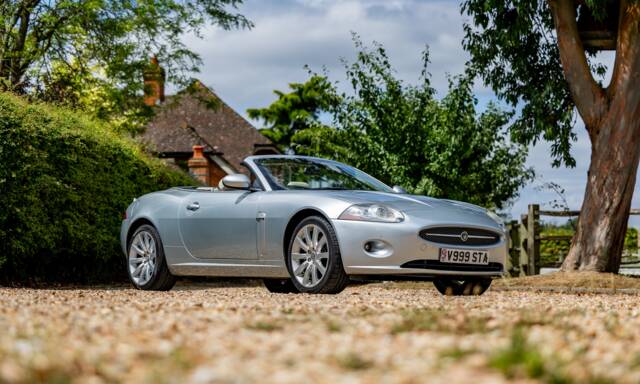 Image 1/49 of Jaguar XK 4.2 (2006)