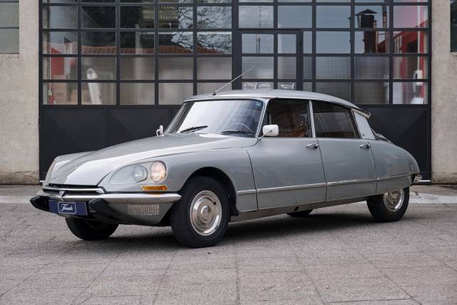 Imagen 1/4 de Citroën DS 21 IE Pallas (1971)