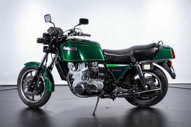 Immagine 1/50 di Kawasaki DUMMY (1981)