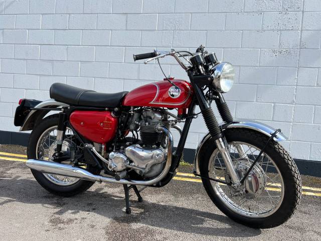 Afbeelding 1/6 van Norton DUMMY (1965)
