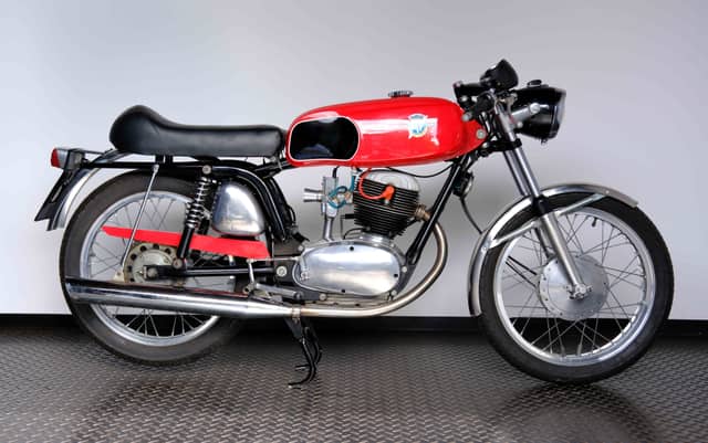 Image 1/58 of MV Agusta 125 GT (1969)