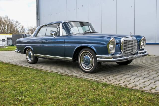 Image 1/13 of Mercedes-Benz 280 SE 3,5 (1971)