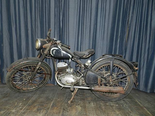 Bild 1/9 von Puch 125 TT (1951)