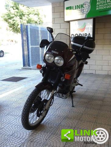 Imagen 1/13 de Yamaha DUMMY (1996)