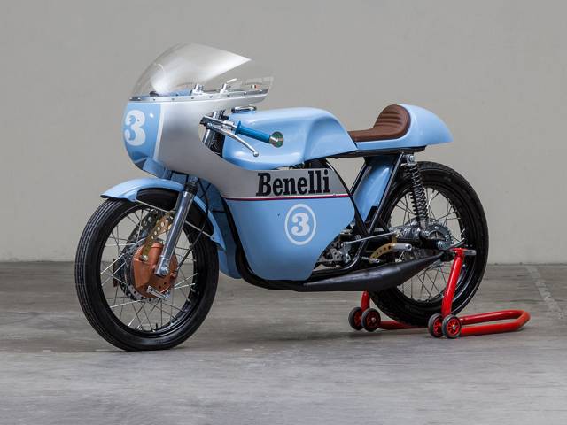 Image 1/16 of Benelli DUMMY (1968)