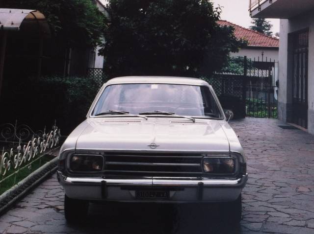 Bild 1/9 von Opel Rekord 1700 (1969)