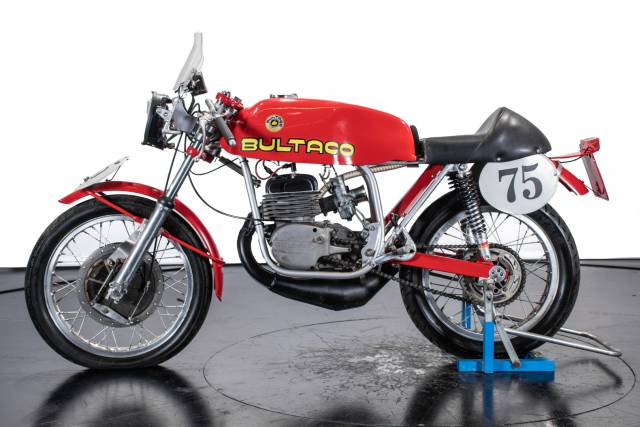 Image 1/27 of Bultaco DUMMY (1969)