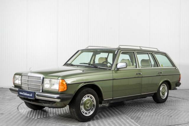 Bild 1/50 von Mercedes-Benz 200 T (1982)