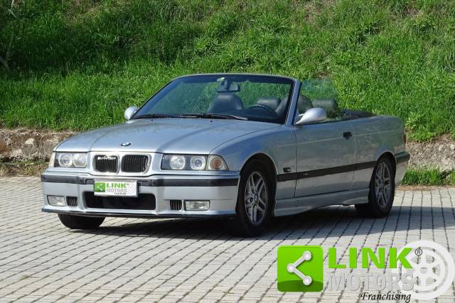 Immagine 1/9 di BMW 320i (1995)
