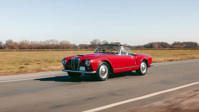 Image 1/62 of Lancia Aurelia B24 Convertible (1958)