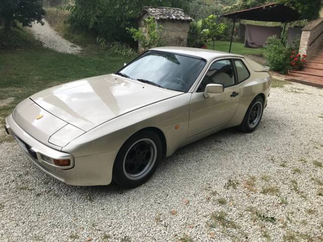 Bild 1/7 von Porsche 944 (1983)