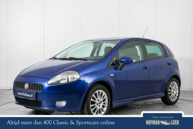 Image 1/48 de FIAT Grande Punto 1.4 (2009)