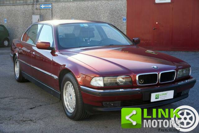 Afbeelding 1/10 van BMW 740iL (1994)